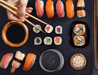 Как правильно есть суши? Этикет и традиции